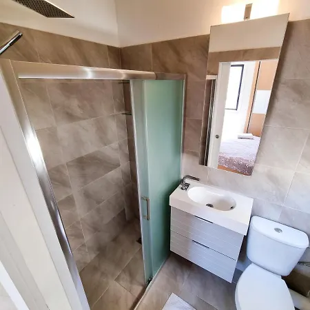 Cheer Up Apartment, Near To The Finikoudes Διαμέρισμα *