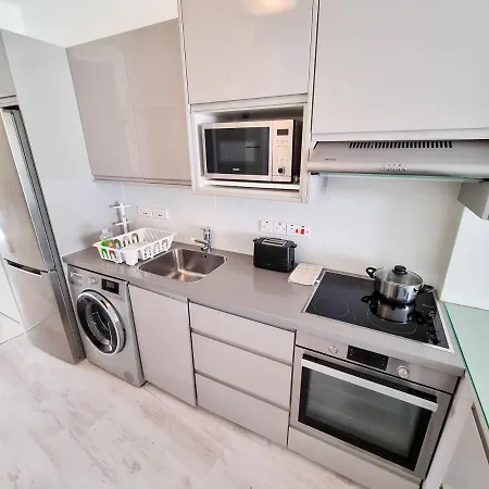 Cheer Up Apartment, Near To The Finikoudes *